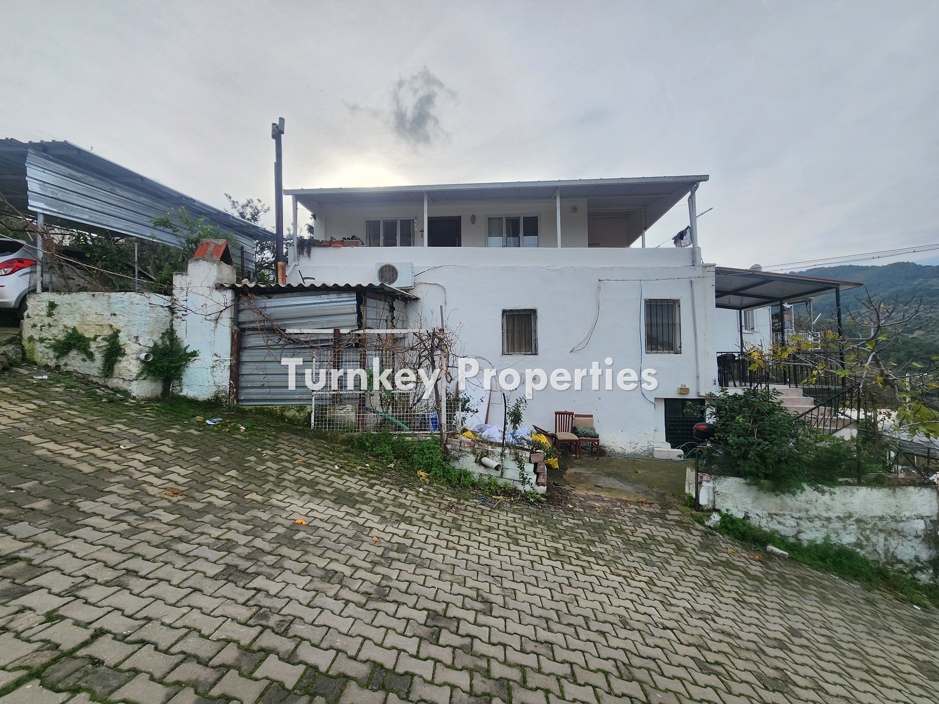 Gündoğan Köyiçi Satılık Kargir Ev Geniş Bahçeli Müstakil Parselli